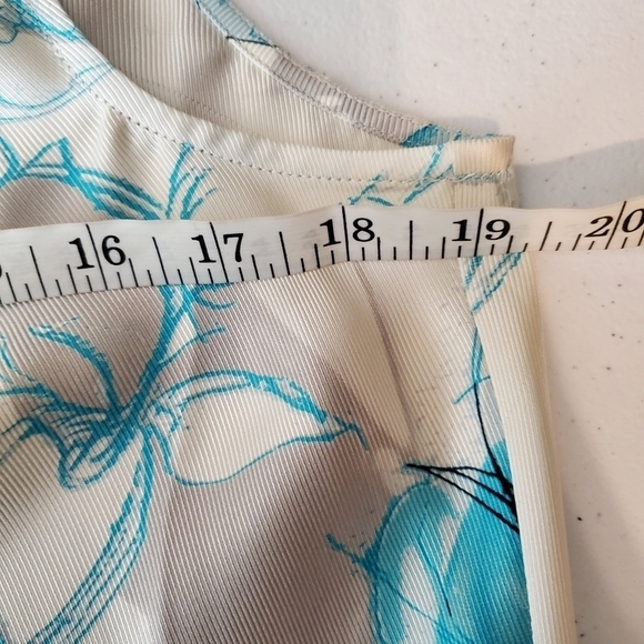 VINTAGE Talbots Small Sleeveless silk Blouse Blue Gray Floral Bias Cut 90s Y2K - Picture 3 of 10